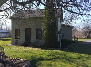 2946 S Shore Dr, Crystal, MI 48818