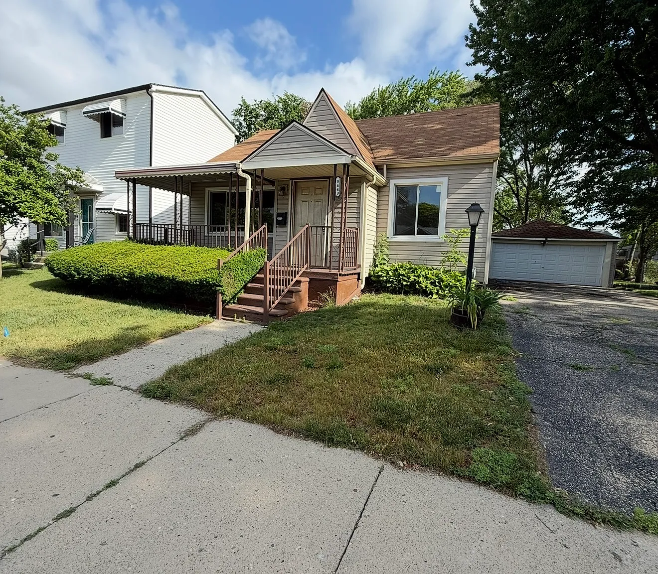 3 bed, 1200 sqft, $1,700 — Photo 1