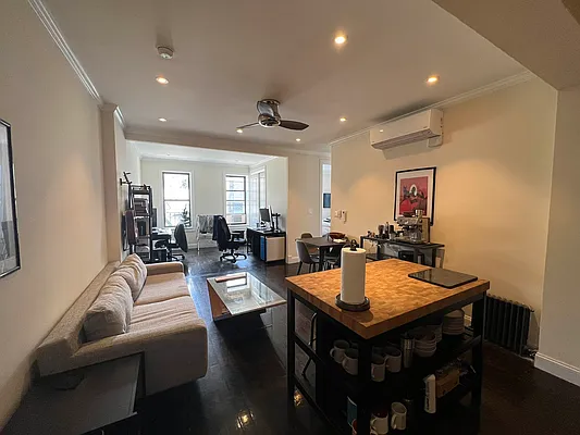 Rented by Avenues Real Estate | media 20