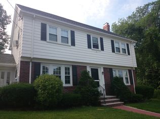 16 John Alden Cir, Bellingham, MA 02019