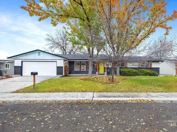 2260 N Camden Dr, Boise, ID 83704