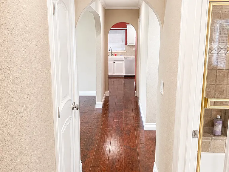 16068 Summershade Dr — Photo 8