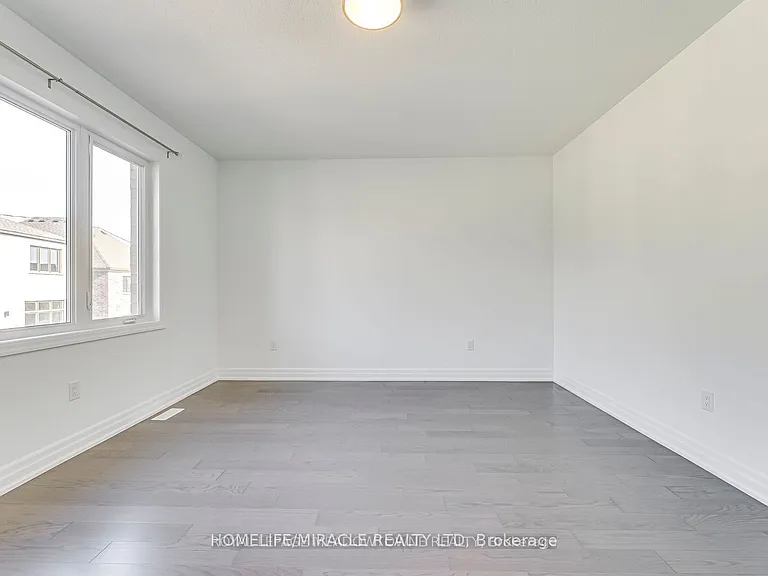 3133 Moss Gdns — Photo 17