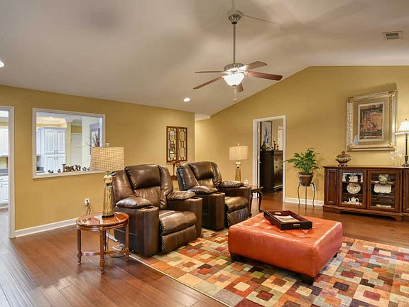 4th image of 508 Battlecreek Way