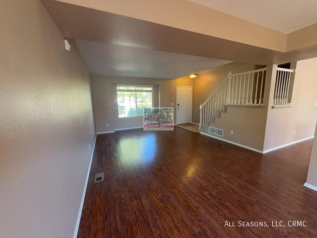 3330 Flying Horse Road — Photo 3