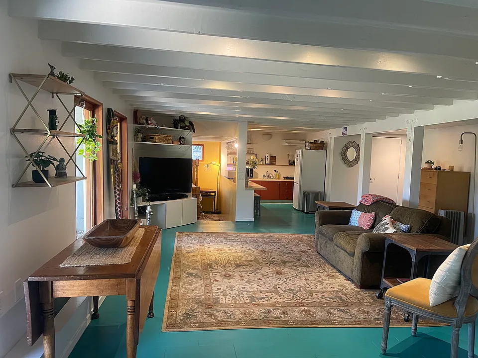 1127 Rosario Dr #1