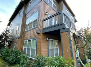 1050 SW 170th Ave UNIT 201, Beaverton, OR 97003