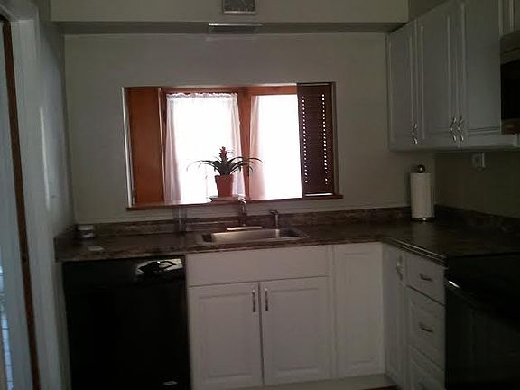 3rd image of 24711 Florence Ave
