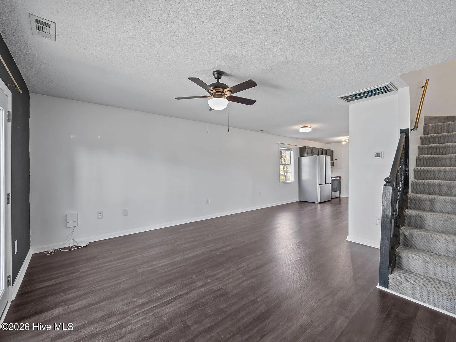 2 bed, 1.5 bath, $1,500 — Photo 3
