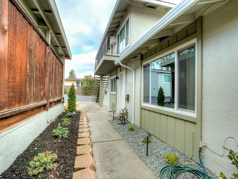 2310 Buena Vista Ave #2334 — Photo 56