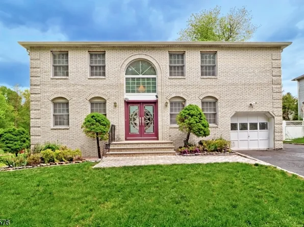 47 Schoener Rd, East Hanover Twp., NJ 07936