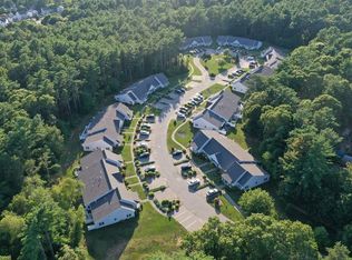 1 Cranberry Grove Way APT C, Wareham, MA 02571