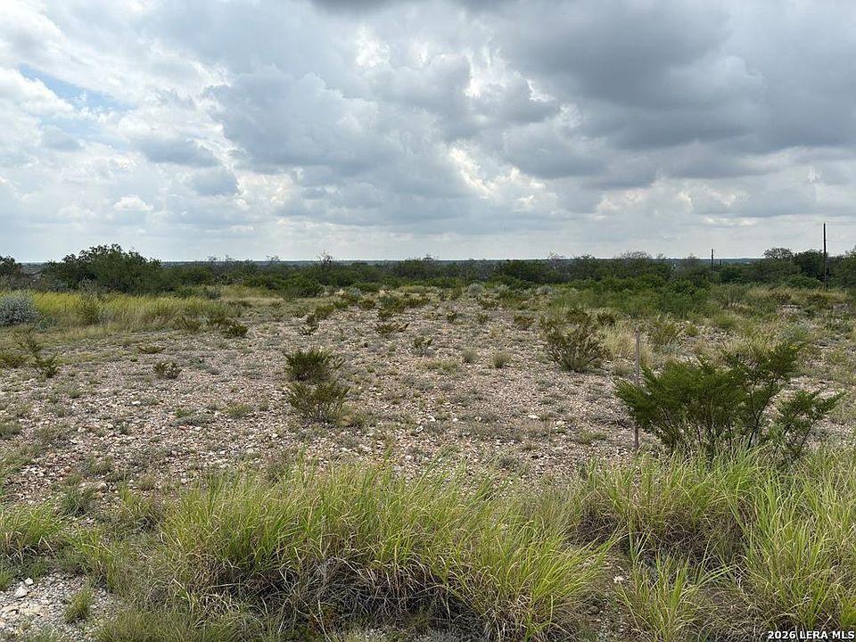 1st image of 352 Lisa Blvd