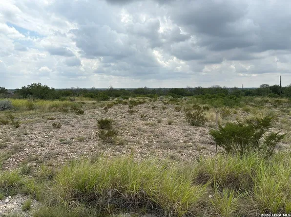 352 Lisa Blvd, Eagle Pass, TX 78852