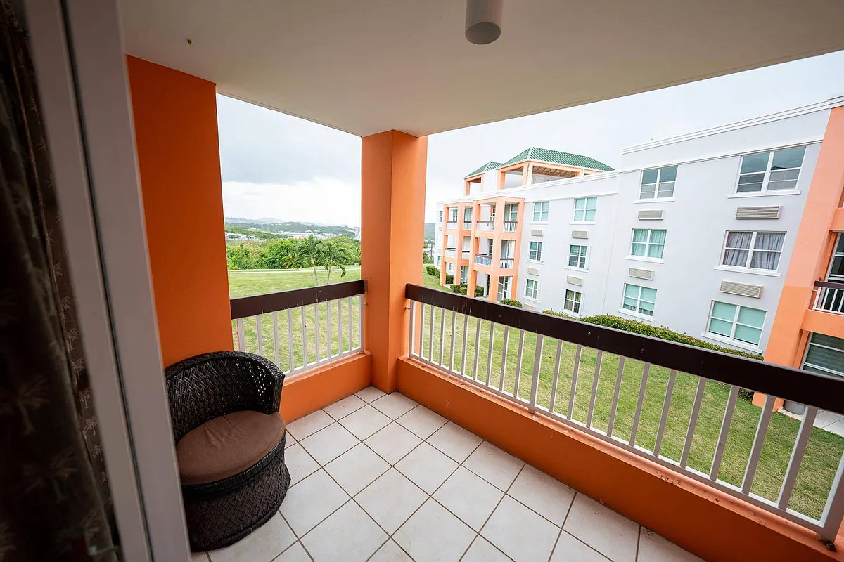 Building Photo - I La Loma
