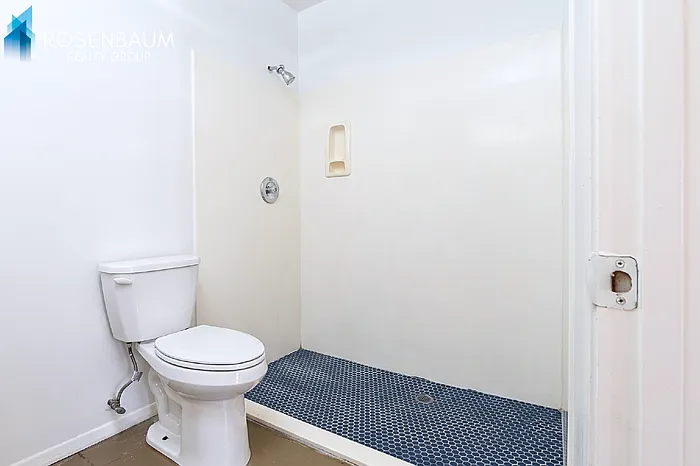 5636 E 26th St #3 — Photo 6
