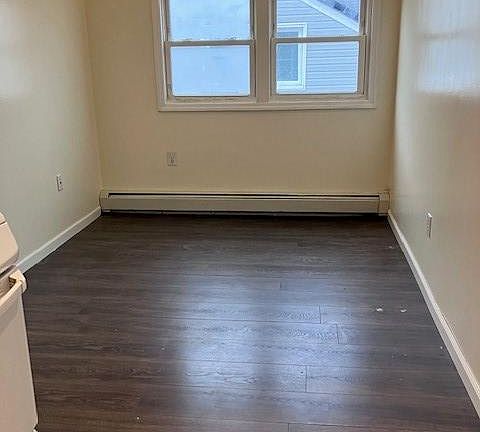 4th image of 111-39 180th St #2