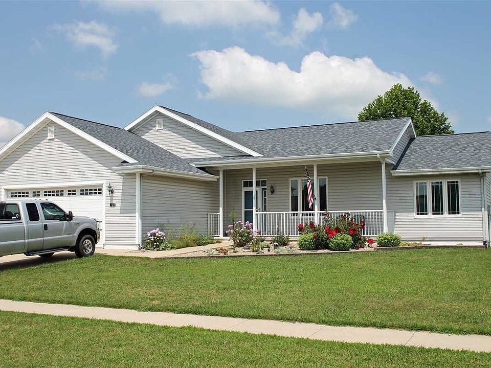 1st image of 128 N Birch Cir