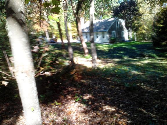 3rd image of 154 Bachelor St