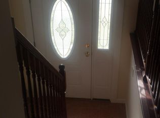 9 Riverview Dr, Fishkill, NY 12524