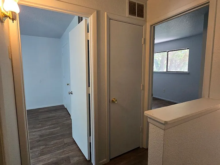 420 Illinois Ave — Photo 14