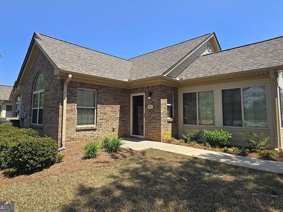 1st image of 102 Silver Summit Dr SE