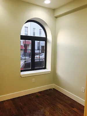 Rented by Nooklyn NYC LLC | media 17