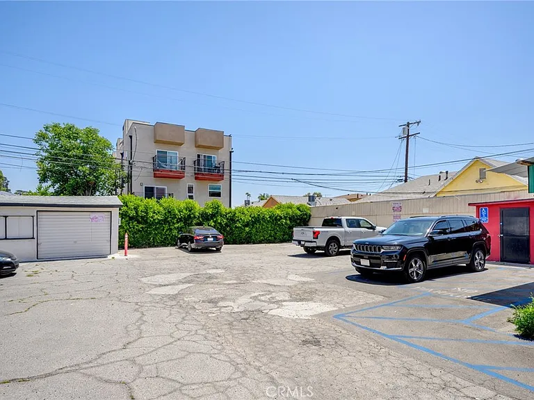 6634 Lankershim Blvd #C — Photo 15