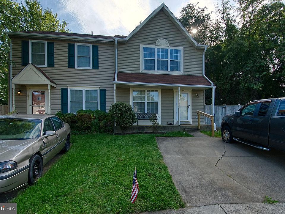 1st image of 1007 Wythe Ct NE