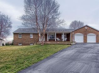 495 Willow Run Dr, Pickerington, OH 43147