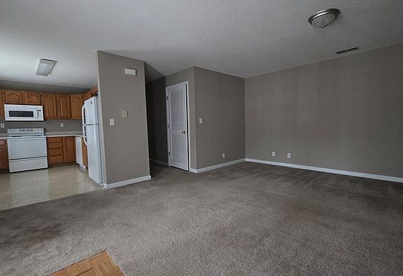 3rd image of 148 Gray Station Rd APT 103