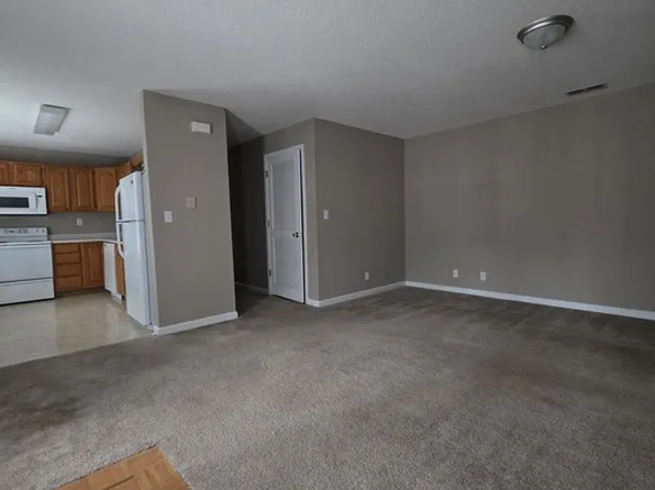 148 Gray Station Rd APT 103, Johnson City, TN 37615