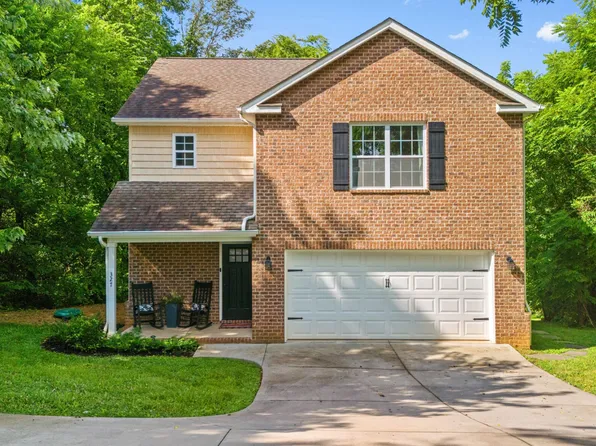 327 Brown School Rd, Maryville, TN 37804