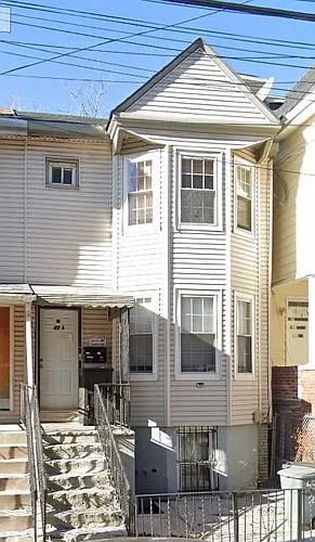 45A Van Reypen St Photo 1