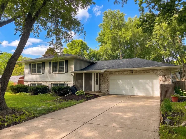 4506 Village Ln, Madison, WI 53704