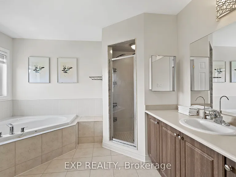 131 Greenwood Rd — Photo 15