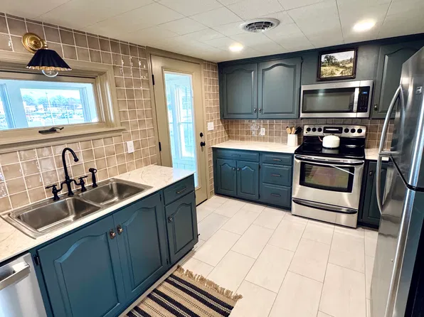 598 S 4th St, Chambersburg, PA