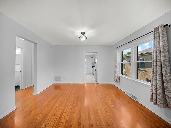 5th image of 11834 S Campbell Ave