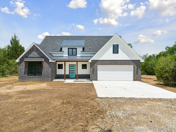 1300 SW Elk Trl, Claremore, OK 74019
