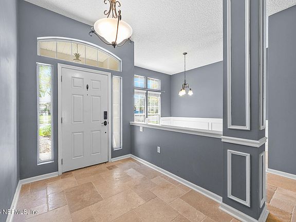 2nd image of 3812 W GLENDALE Court