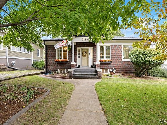 3rd image of 254 Coventry Pl