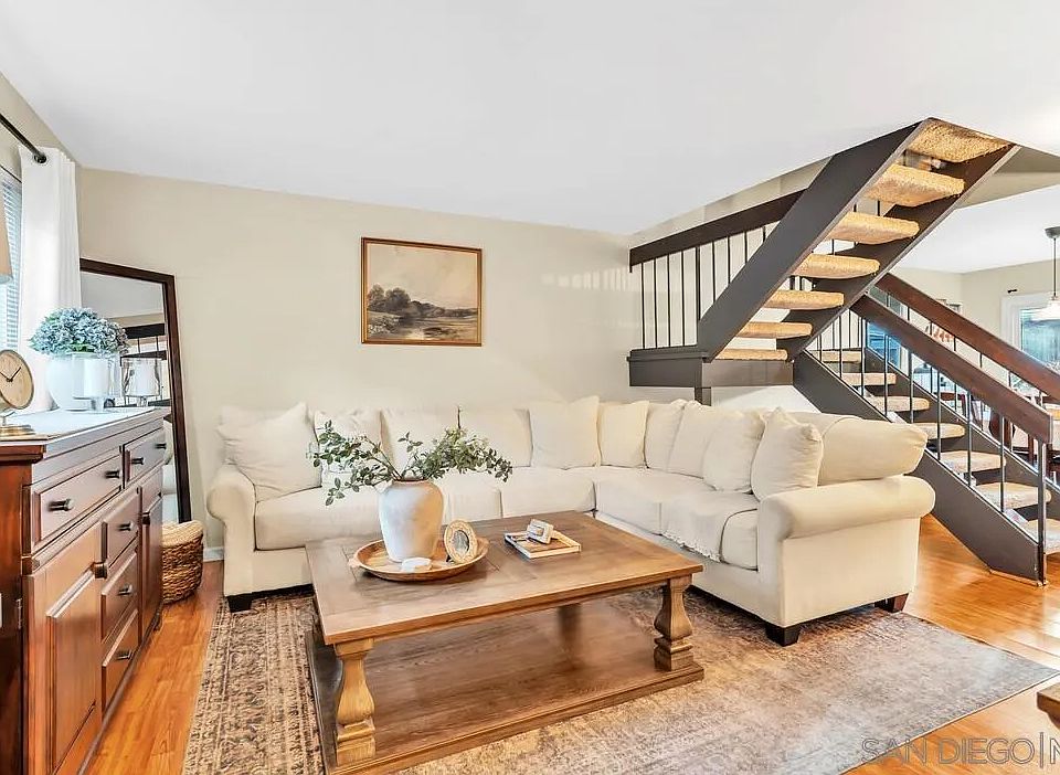 1st image of 10609 Aristocrat Ct