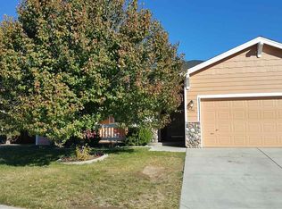 1086 Rolling Hills Dr, Carson City, NV
