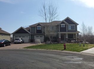 7472 Olive Ln N, Maple Grove, MN 55311