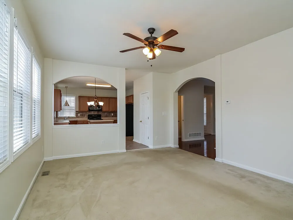 4 bed, 2.5 bath, 2148 sqft, $3,170 — Photo 3