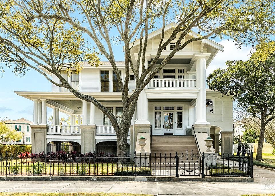 1703 Broadway St, Galveston, TX 77550 Zillow