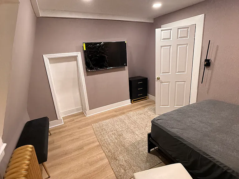 209 Woodworth Ave — Photo 6