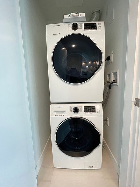 Burnaby Apartment for rent - 1 Bedroom — photo 3