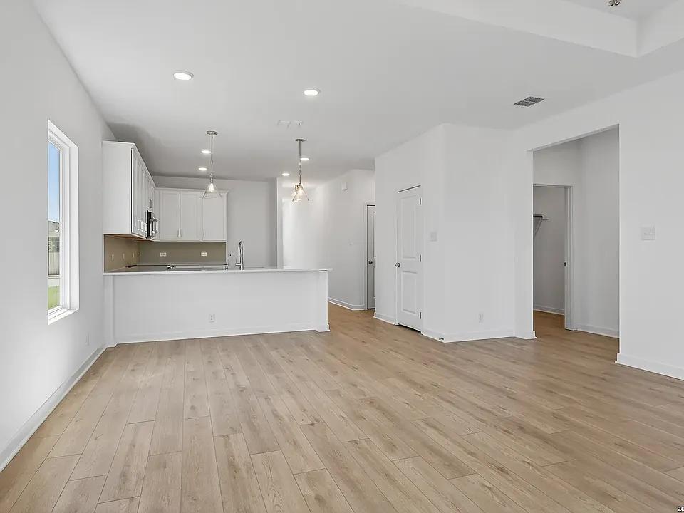 12811 Lower Peach Way