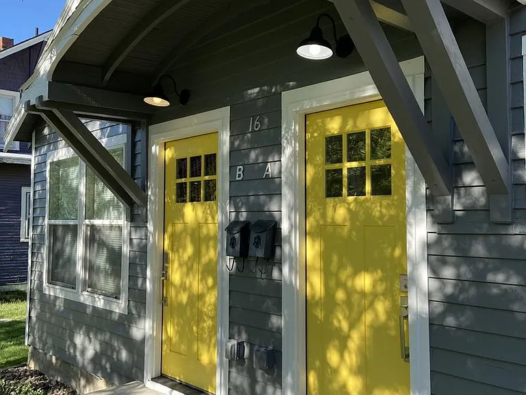 16 N Everett St — Photo 22